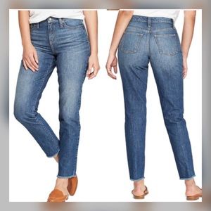 Universal thread high rise jeans - size 6